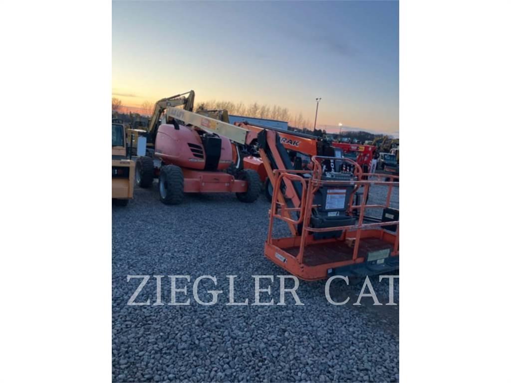 JLG 600AJ Plataforma de trabajo articulada