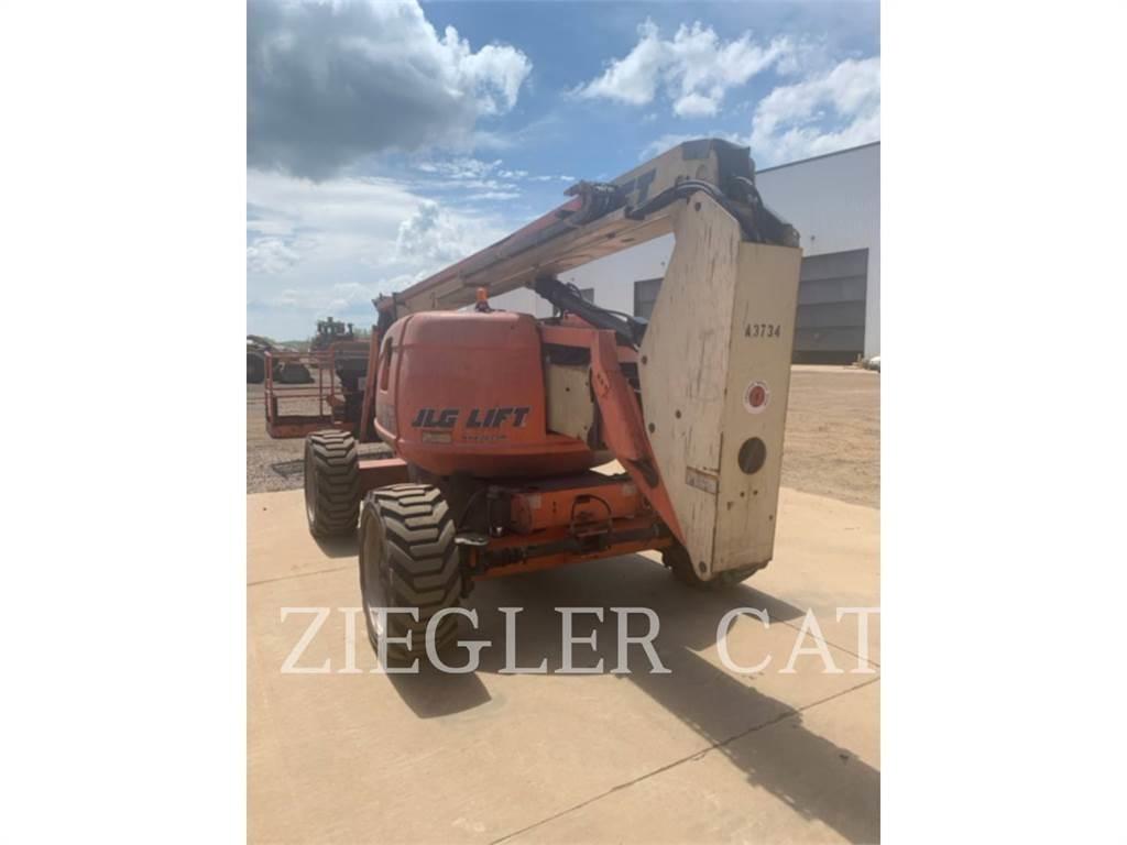 JLG 600AJ Plataforma de trabajo articulada