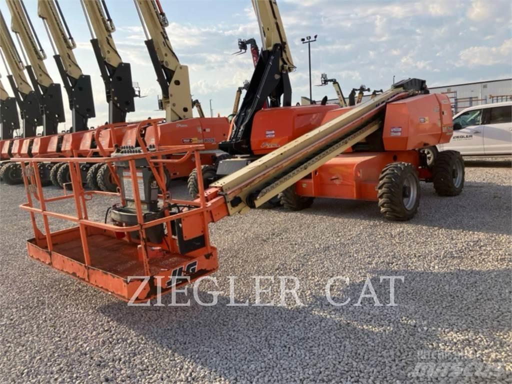 JLG 600S Plataforma de trabajo articulada