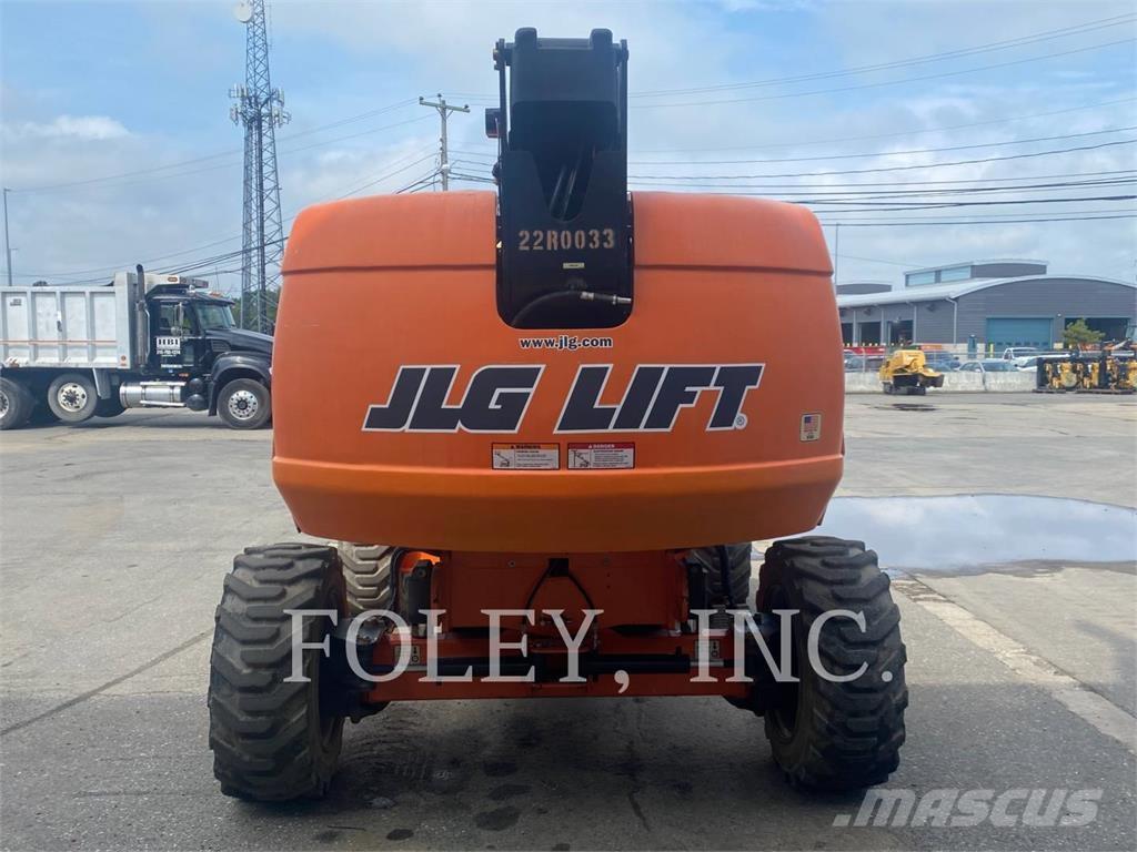 JLG 600S Plataforma de trabajo articulada