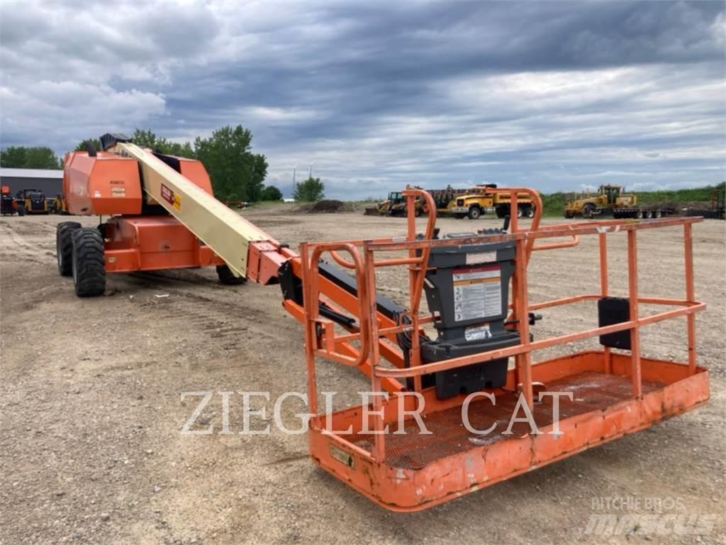 JLG 660SJ Plataforma de trabajo articulada