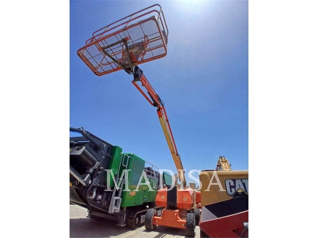 JLG 800 AJ Plataforma de trabajo articulada