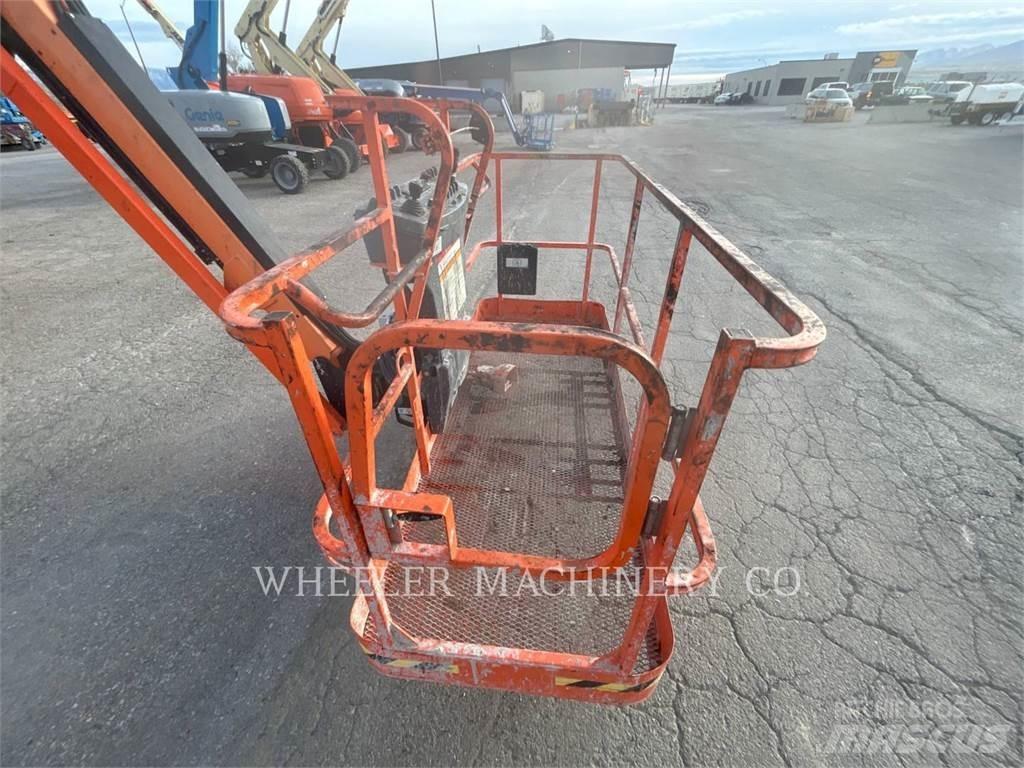 JLG 800AJ SP Plataforma de trabajo articulada