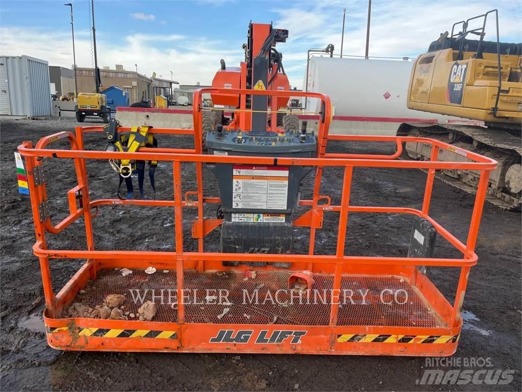 JLG 860SJ SP Plataforma de trabajo articulada