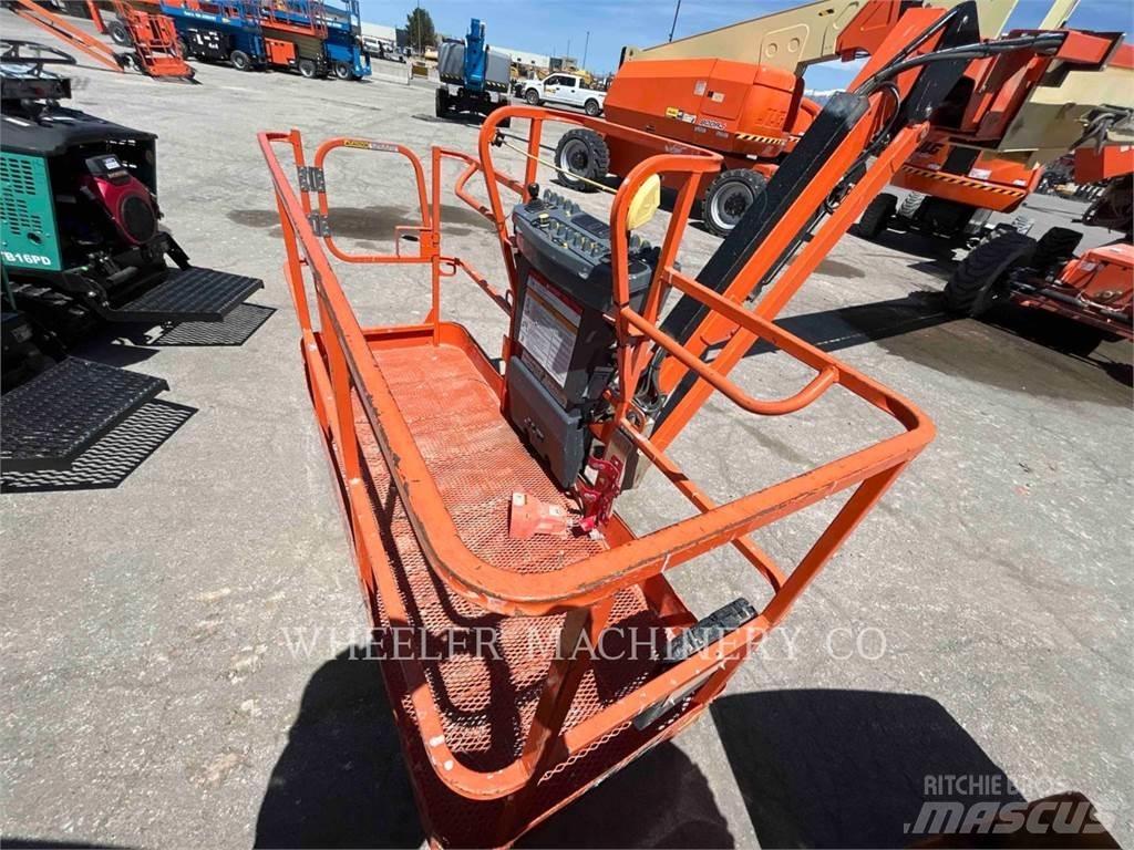 JLG 860SJ SP Plataforma de trabajo articulada