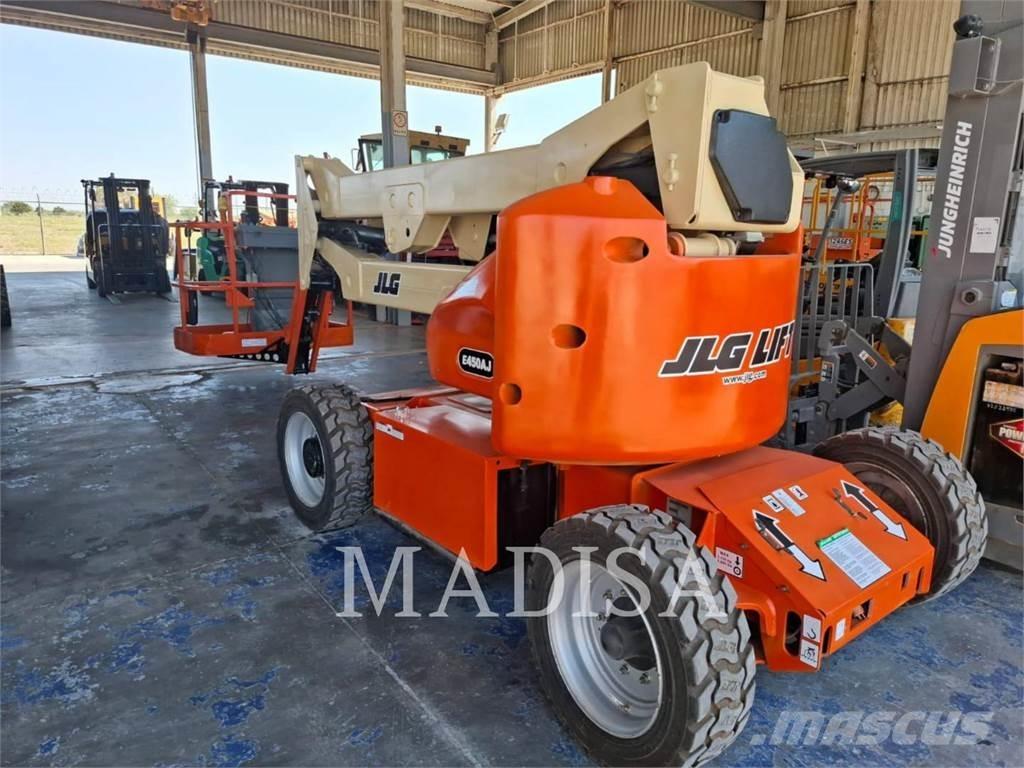 JLG E450AJ Plataforma de trabajo articulada