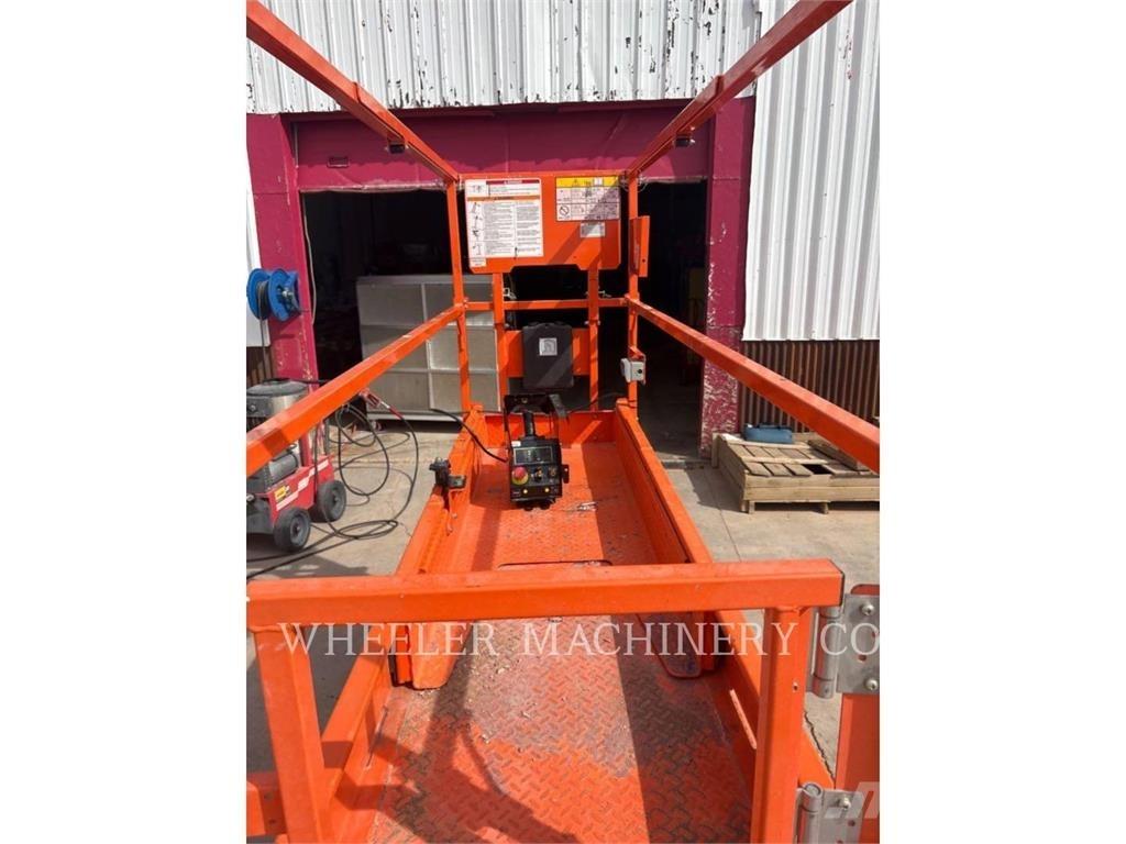 JLG ES2632 Plataformas tijera