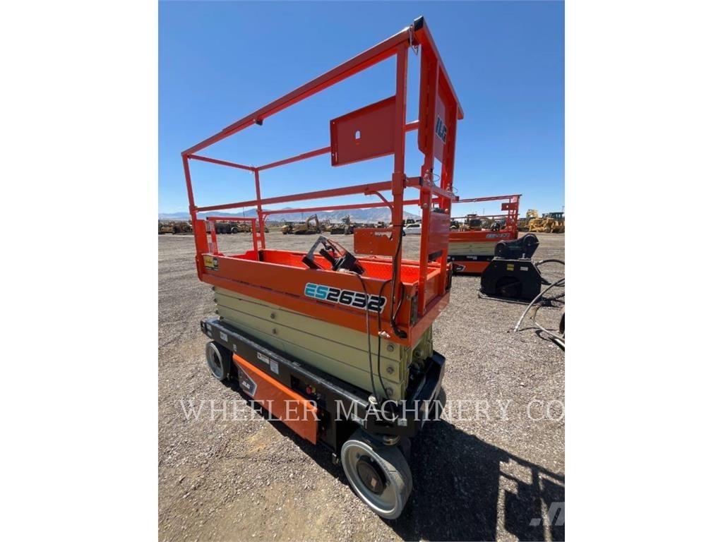 JLG ES2632 Plataformas tijera