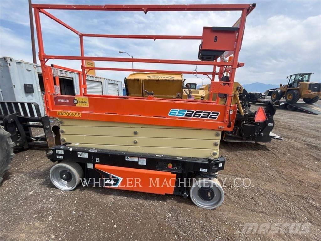 JLG ES2632 Plataformas tijera