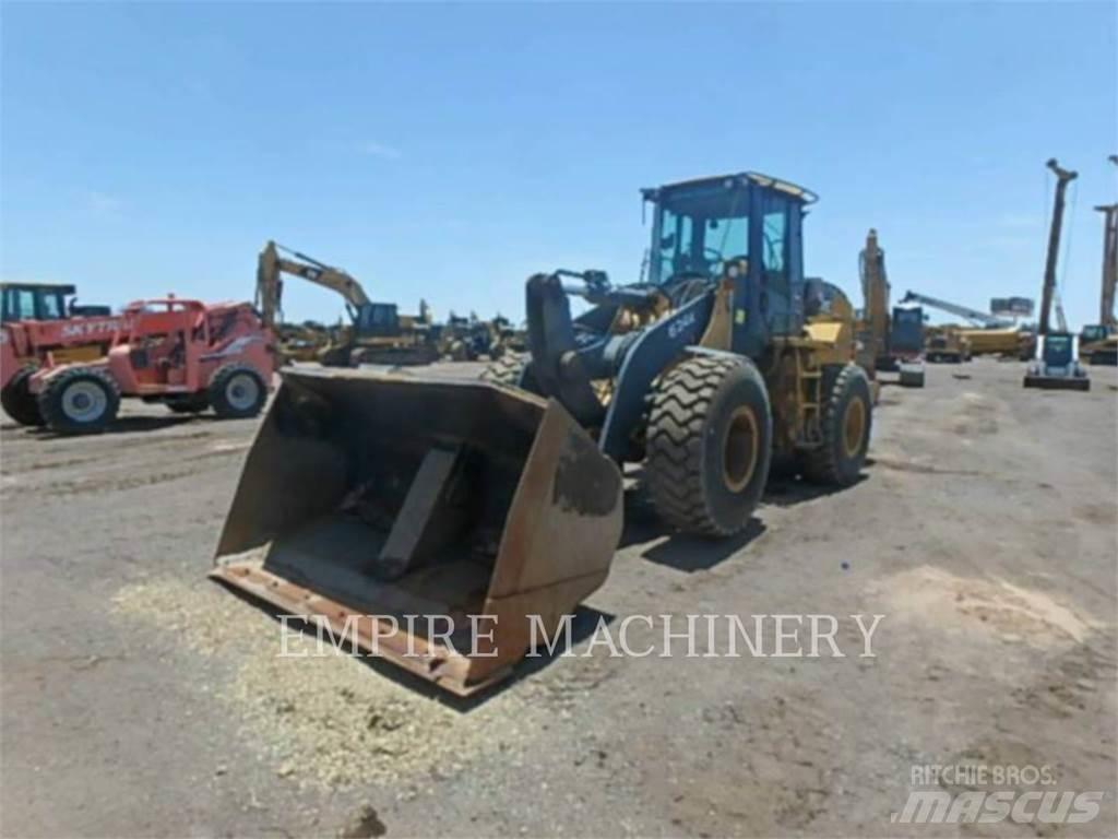 John Deere 624K Cargadoras sobre ruedas
