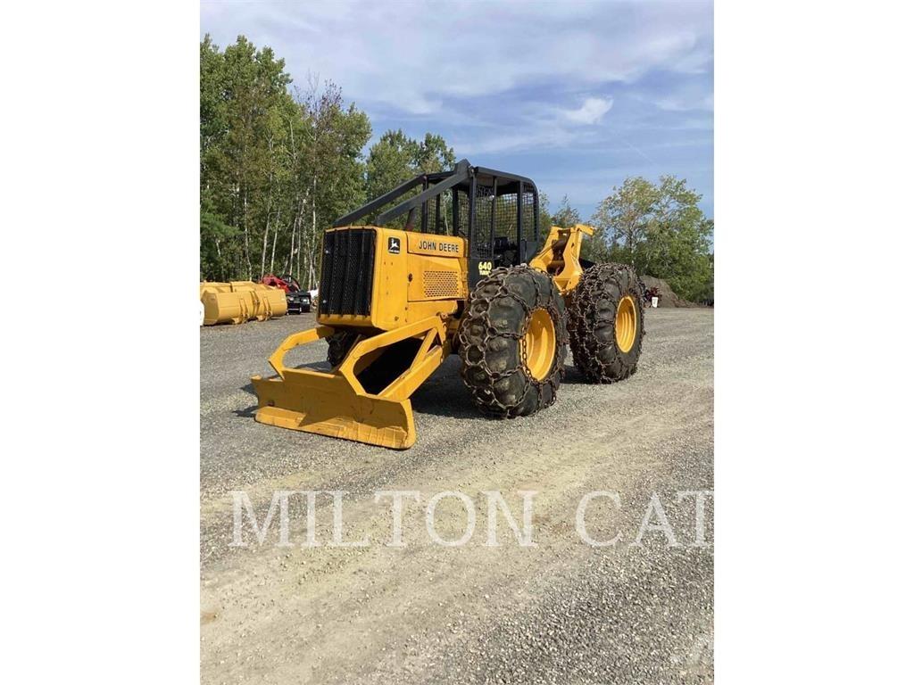 John Deere 640 Arrastrador de troncos
