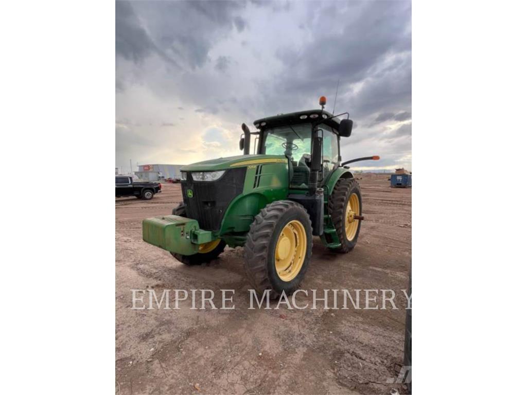 John Deere 7215R Tractores