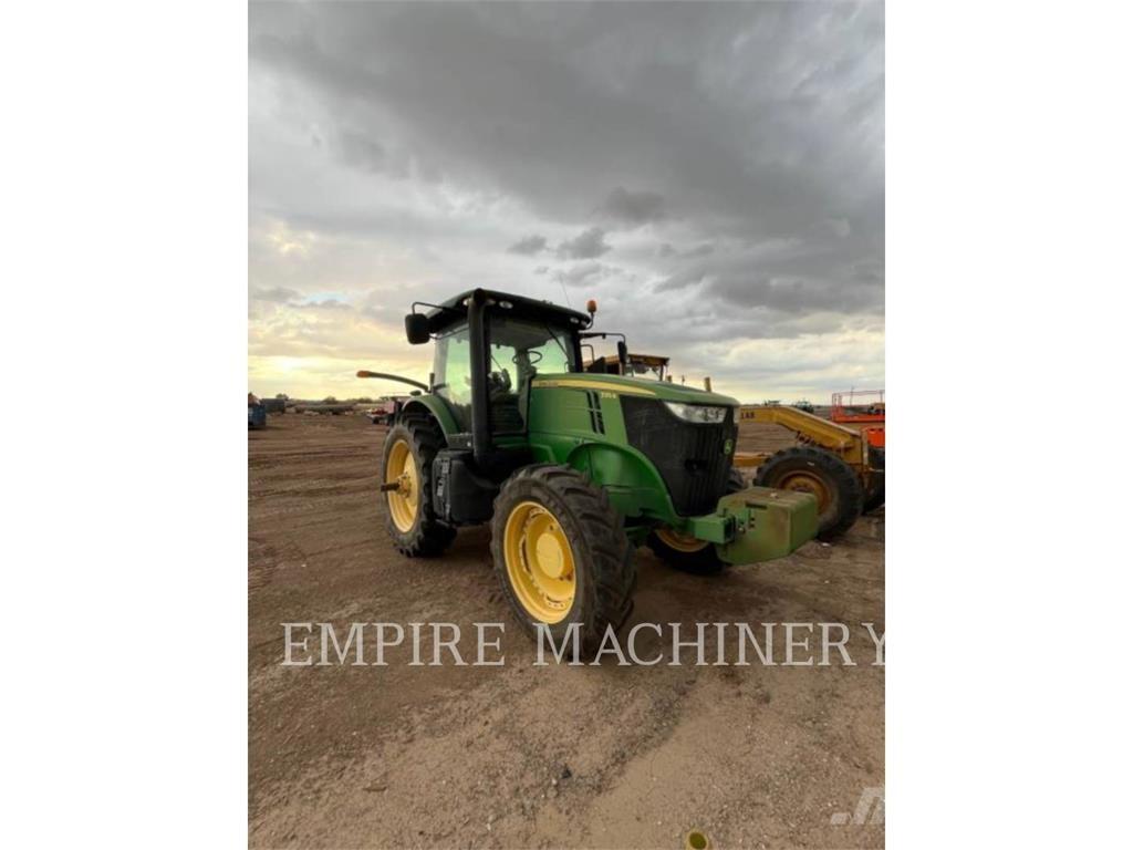 John Deere 7215R Tractores