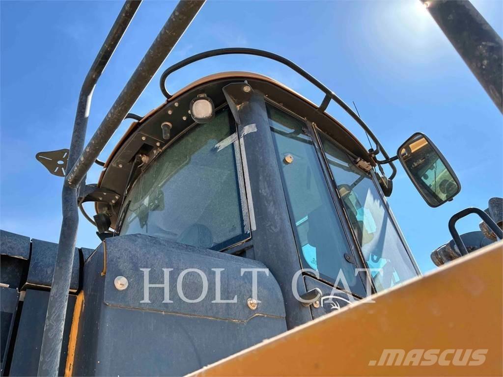 John Deere 844K III Cargadoras sobre ruedas