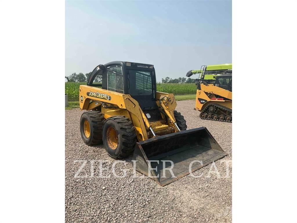 John Deere & CO. 260_AO Minicargadoras