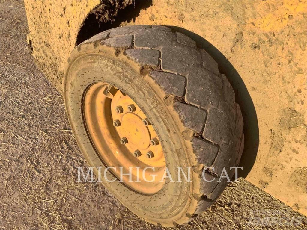 John Deere & CO. 318G Minicargadoras