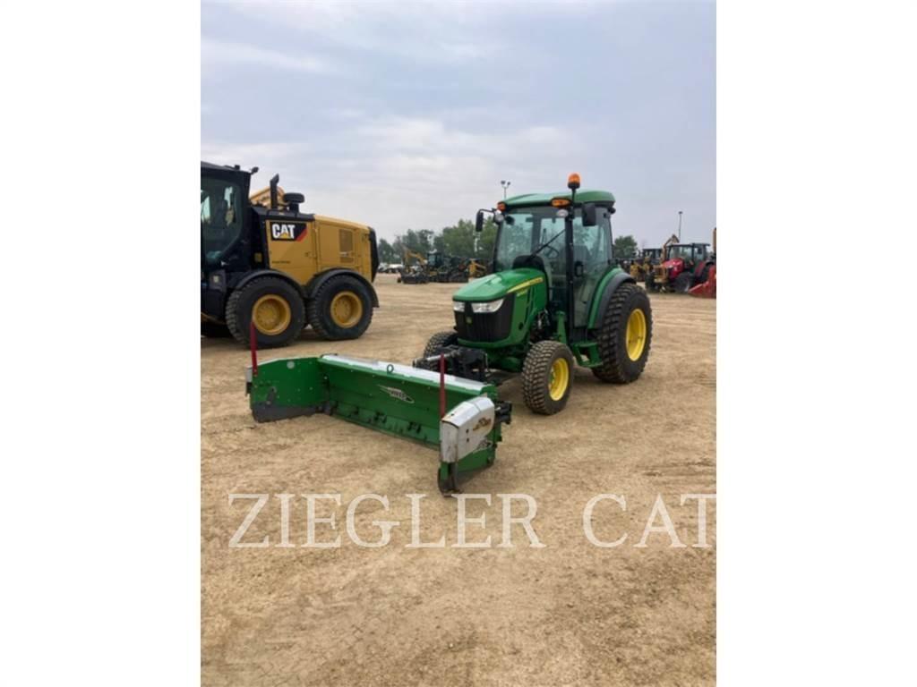 John Deere & CO. 4066R Tractores