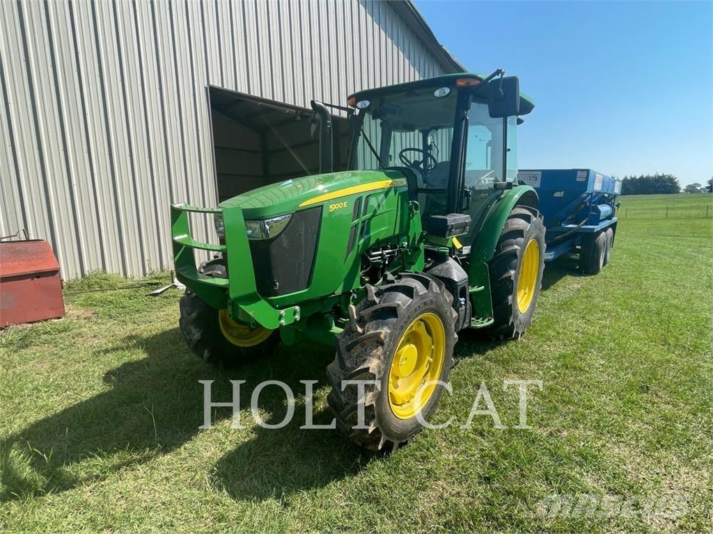 John Deere & CO. 5100E Tractores