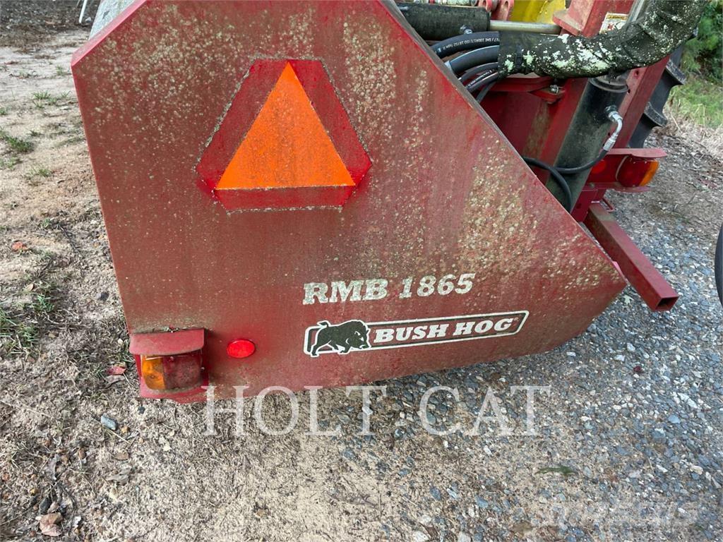 John Deere & CO. 6100D Tractores