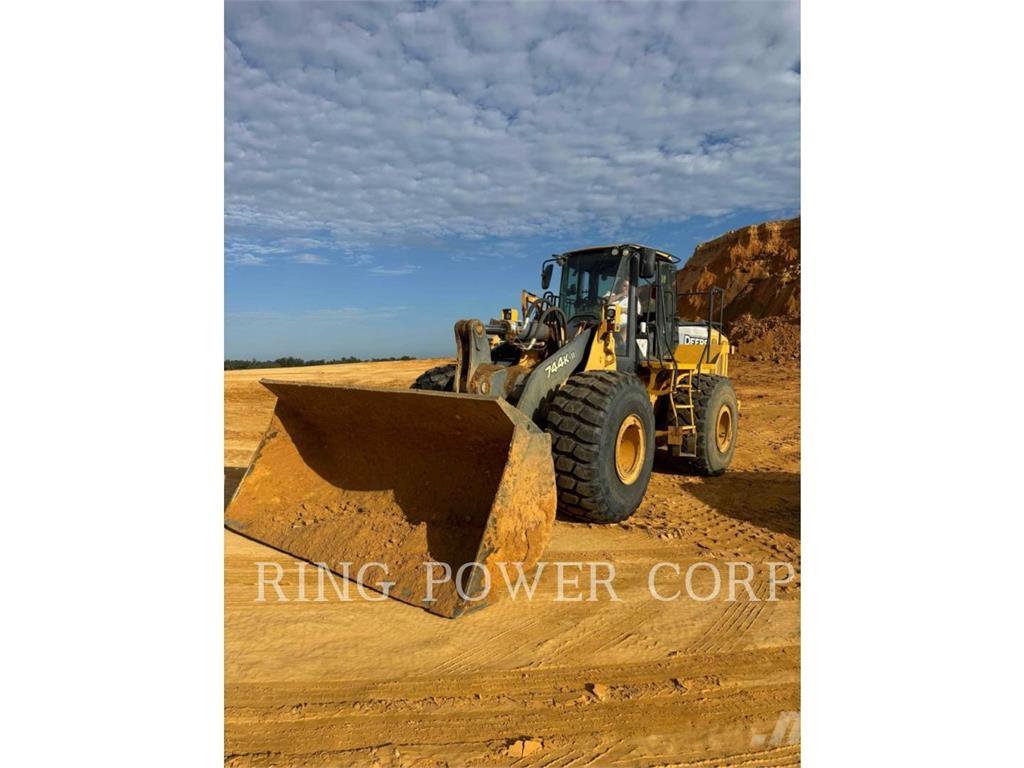 John Deere & CO. 744K Cargadoras sobre ruedas