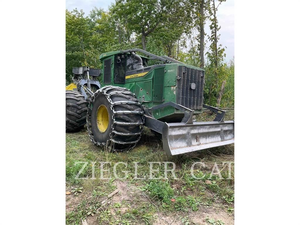 John Deere & CO. 748L Tractor forestal