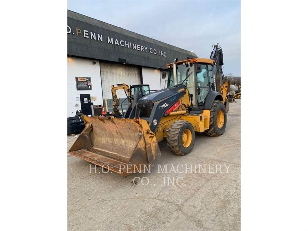 John Deere JD710D Retrocargadoras