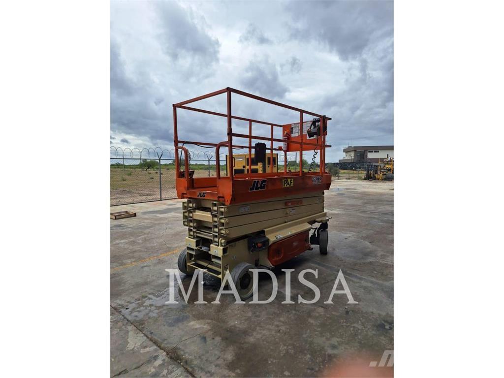 Jungheinrich 3246ES Plataformas tijera