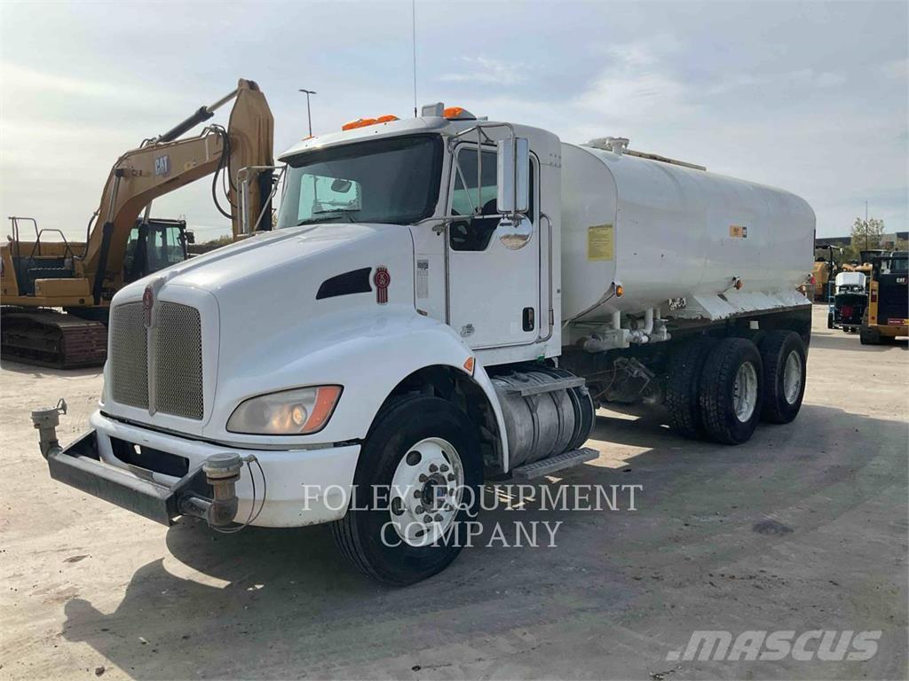 Kenworth WTRTRK4K Camiones cisterna
