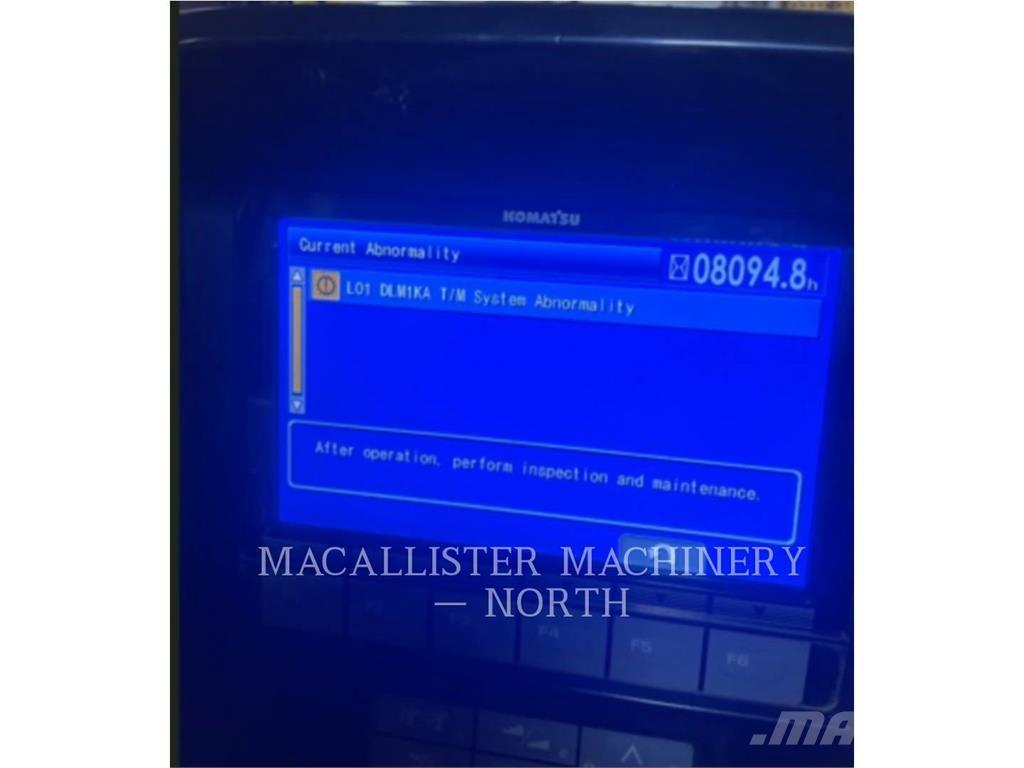 Komatsu D39EX-24 Buldozer sobre oruga