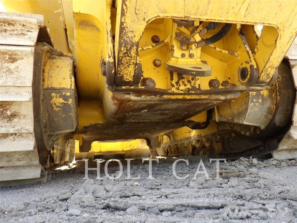 Komatsu D71EX-24 Buldozer sobre oruga
