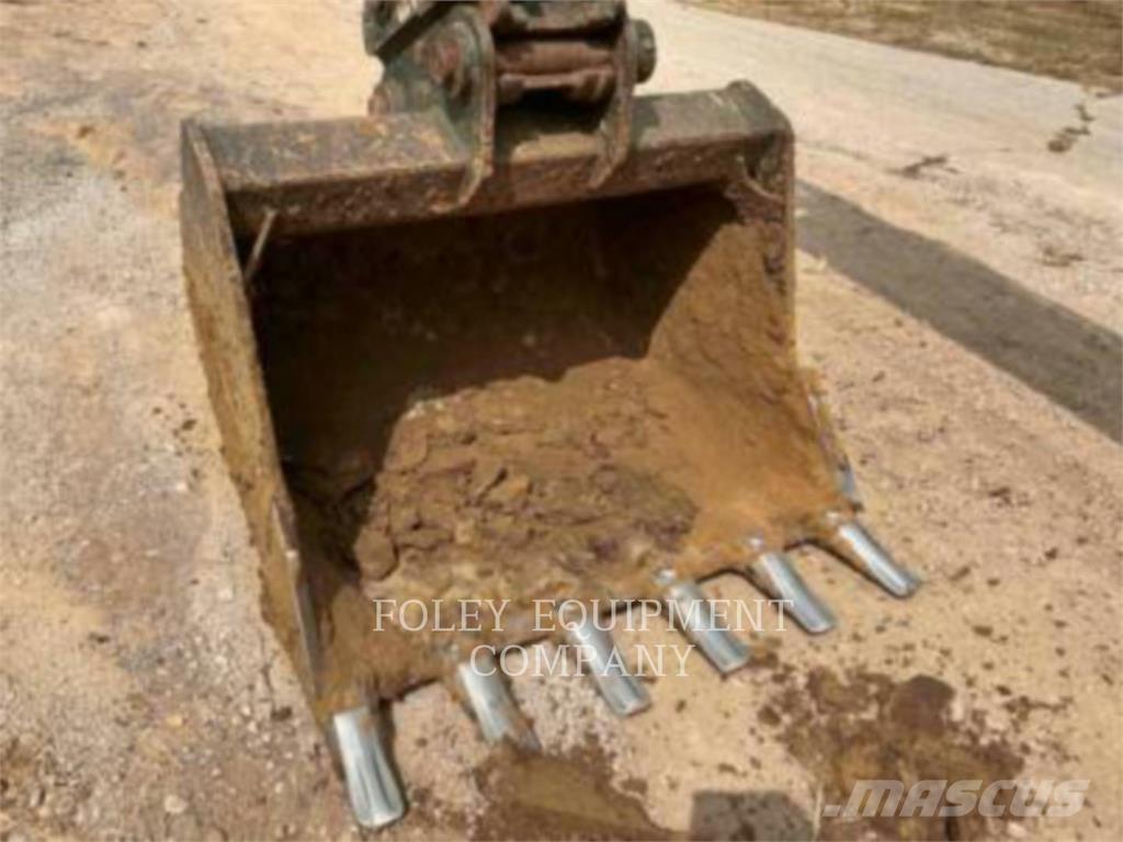 Komatsu PC210LCI11 Excavadoras de cadenas