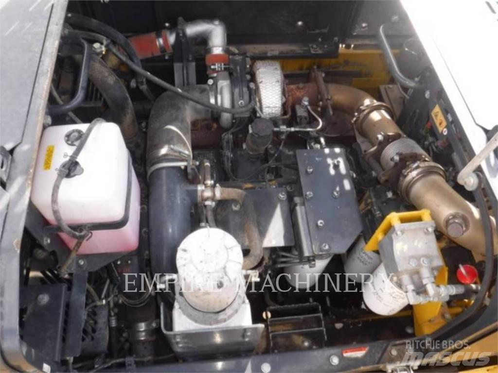 Komatsu PC490LC-10 Excavadoras de cadenas