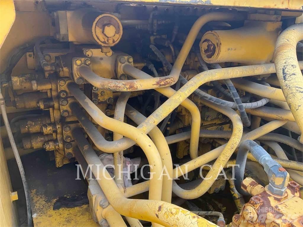 Komatsu PC750LC-6K Excavadoras de cadenas