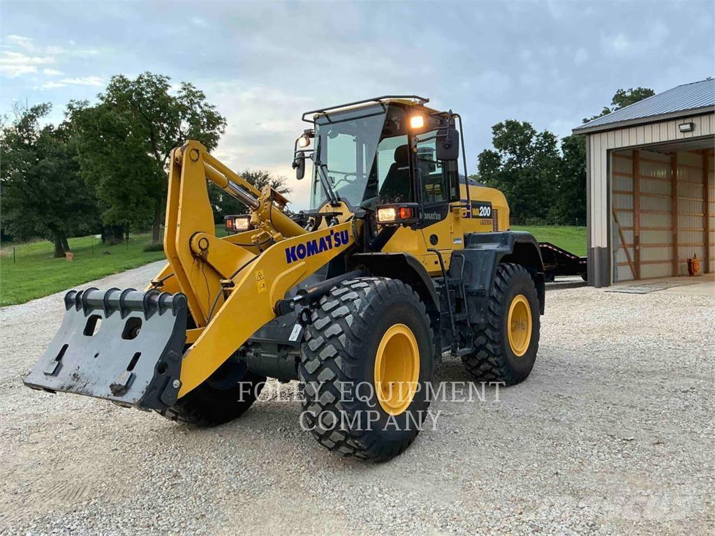 Komatsu WA200-8 Cargadoras sobre ruedas