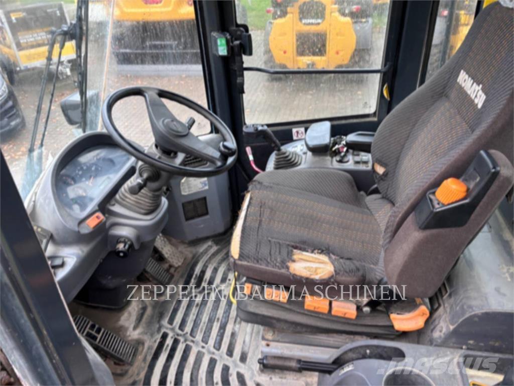 Komatsu WA250 Cargadoras sobre ruedas