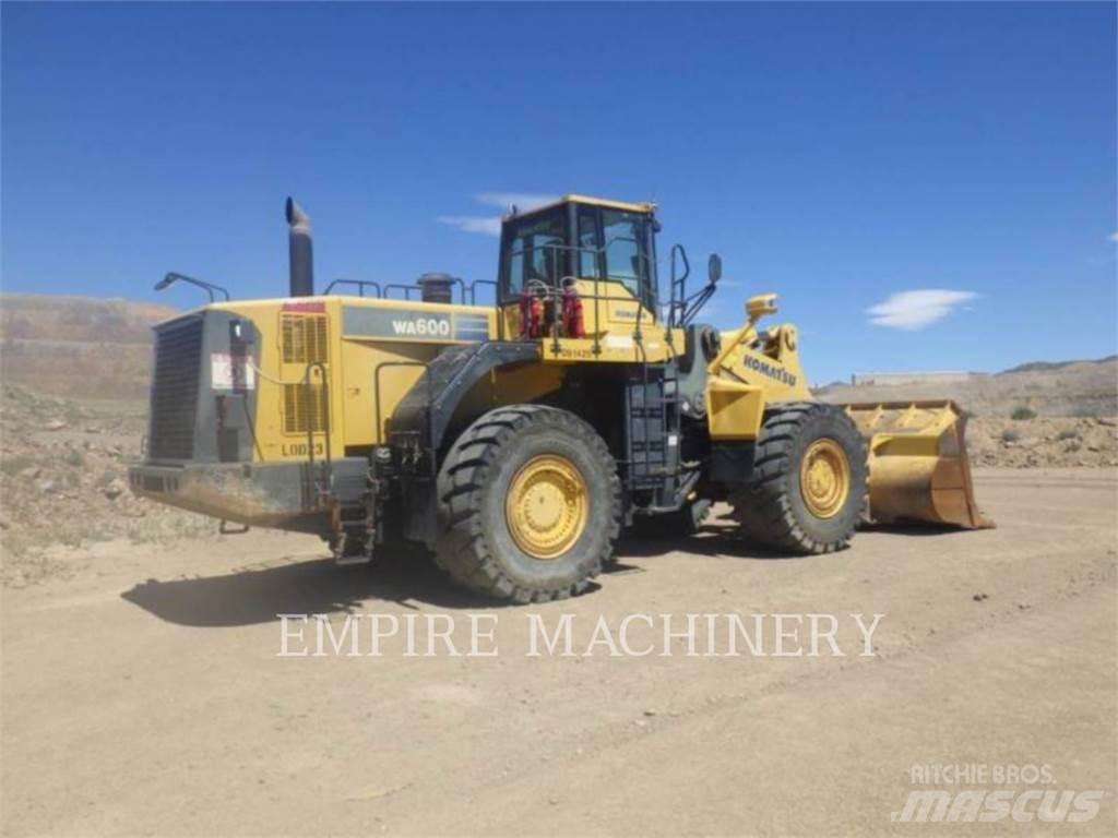 Komatsu WA600-6 Cargadoras sobre ruedas