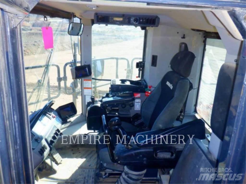 Komatsu WA900-8 Cargadoras sobre ruedas