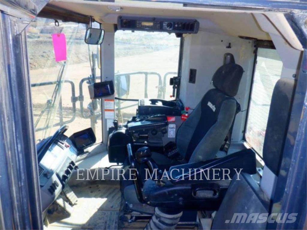 Komatsu WA900-8 Cargadoras sobre ruedas