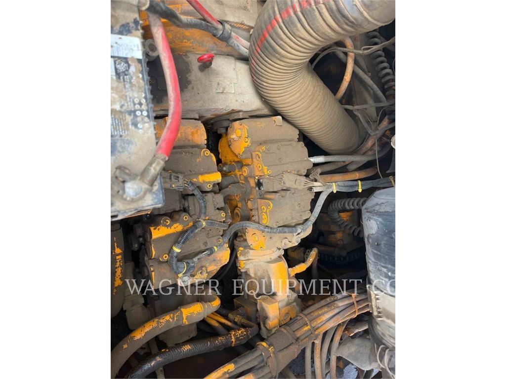 LeeBoy L8816 T Asfaltadoras