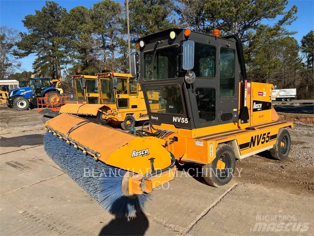 LeeBoy NV55 BROOM Barredoras