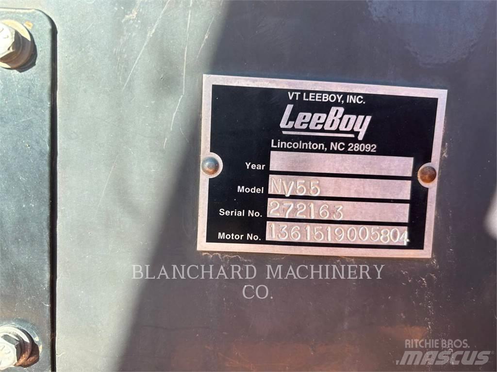 LeeBoy NV55 BROOM Barredoras