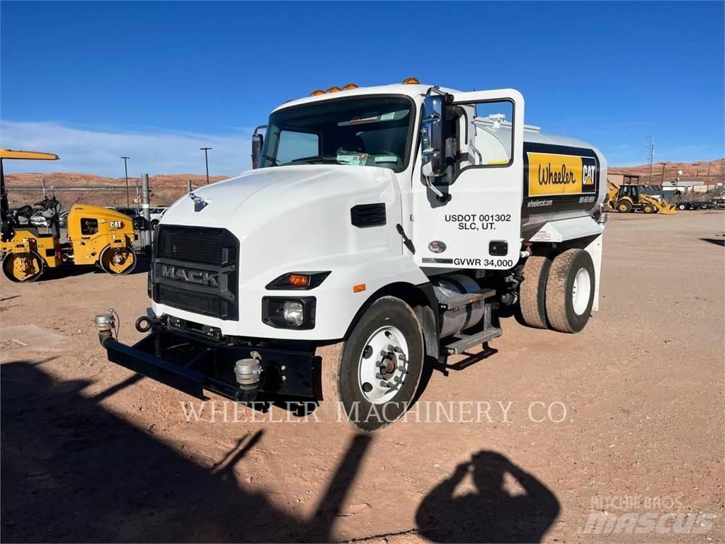 Mack WT2000 A Camiones cisterna
