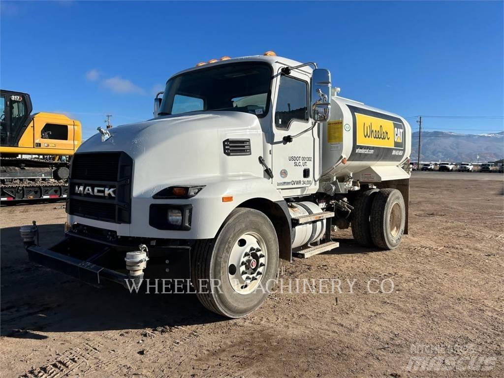 Mack WT2000 A Camiones cisterna