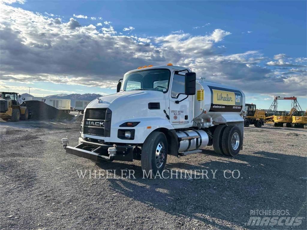 Mack WT2000 A Camiones cisterna