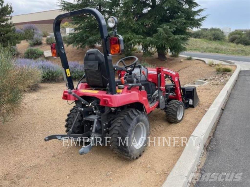 Massey Ferguson GC1725M Tractores