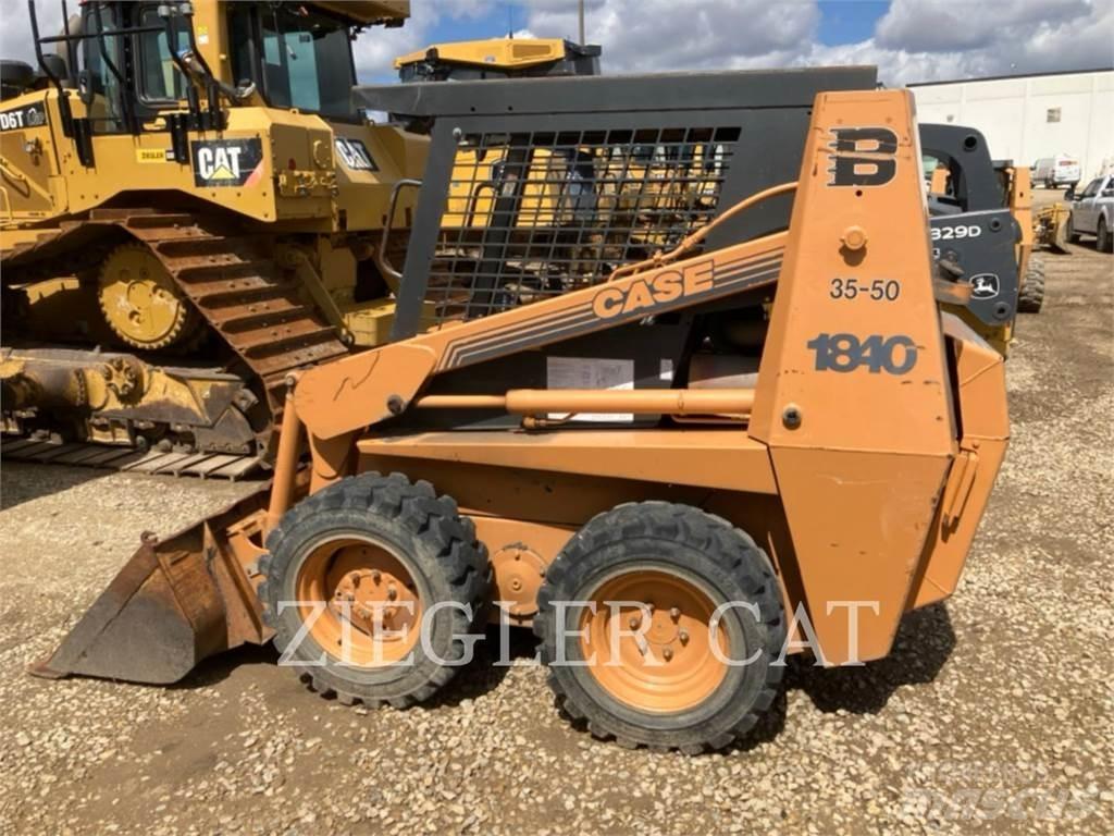 New Holland 1840 Minicargadoras