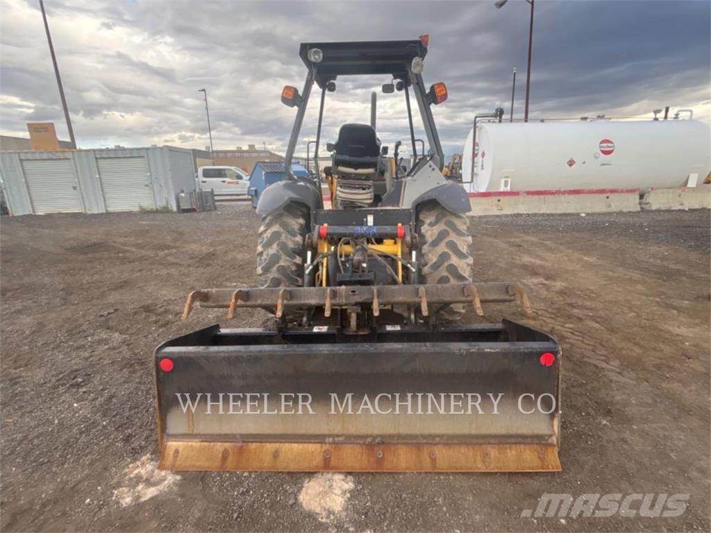 New Holland U80C IL Retrocargadoras