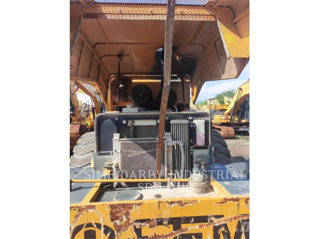 SEM MACHINERY SEM 522 Compactadores de suelo