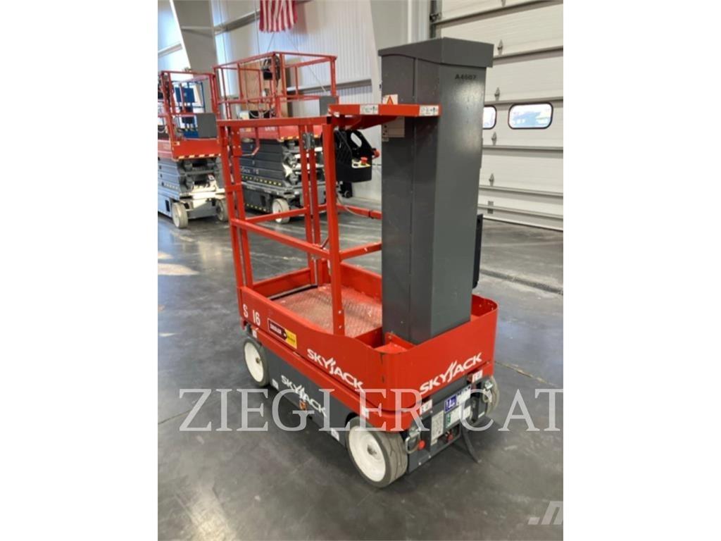Skyjack SJ16 Plataformas tijera