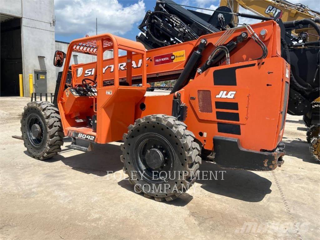 SkyTrak 8042O Carretillas telescópicas